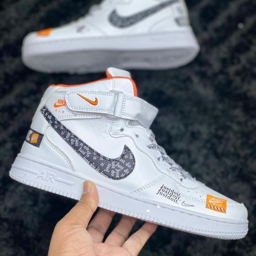 Nike Air Force 1 Mid