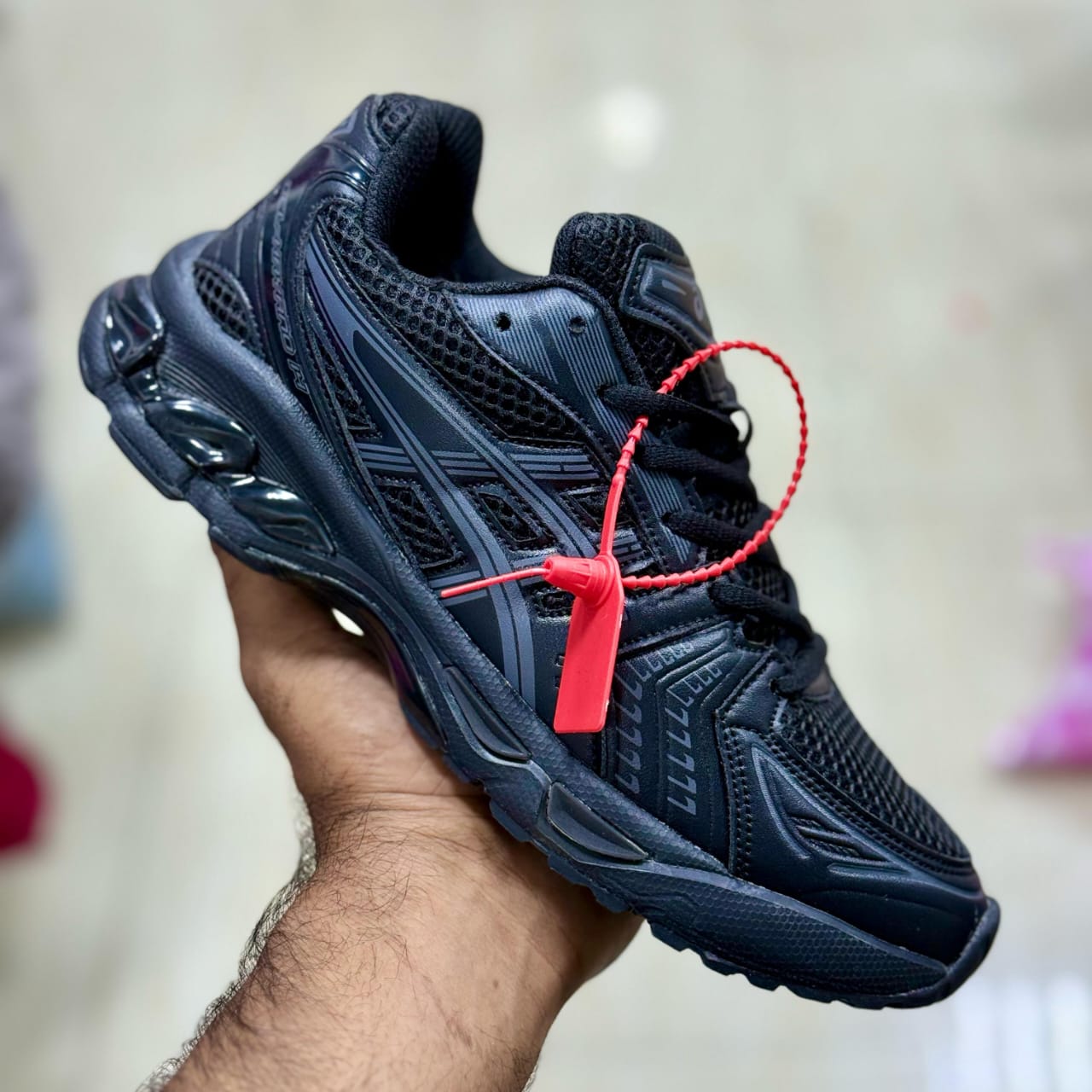 GelStride X1 – Retro Silver Running Sneakers